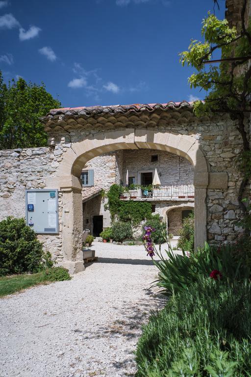 Le Mas De La Fontaine Bed & Breakfast Le Pegue ภายนอก รูปภาพ